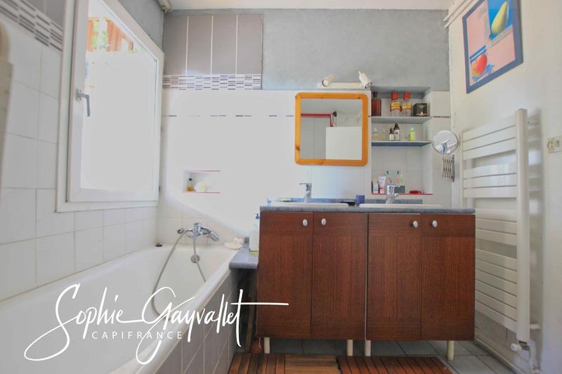 Maison - 180 m² - 6 pièces