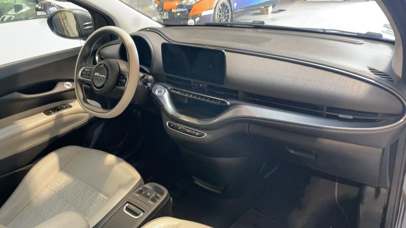 Fiat 500 118 42kWh la Prima - Entretien constructeur