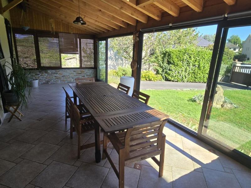 Maison - 204 m² - 6 pièces