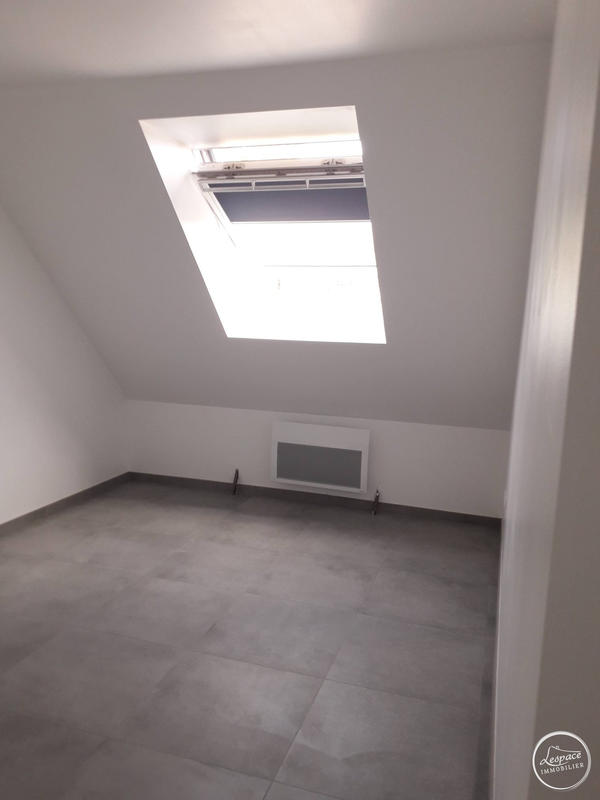 Loft - 115 m² - 4 pièces