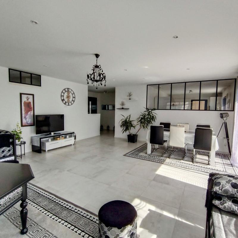 Maison - 131 m² - 8 pièces