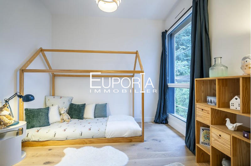 Appartement - 105 m² - 4 pièces