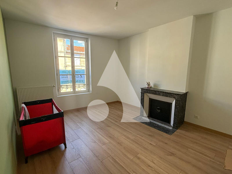 Maison - 215 m² - 6 pièces