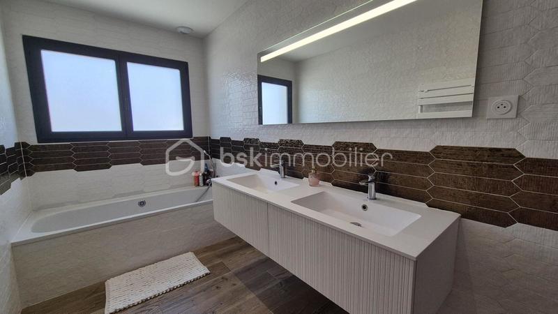 Villa - 140 m² - 5 pièces