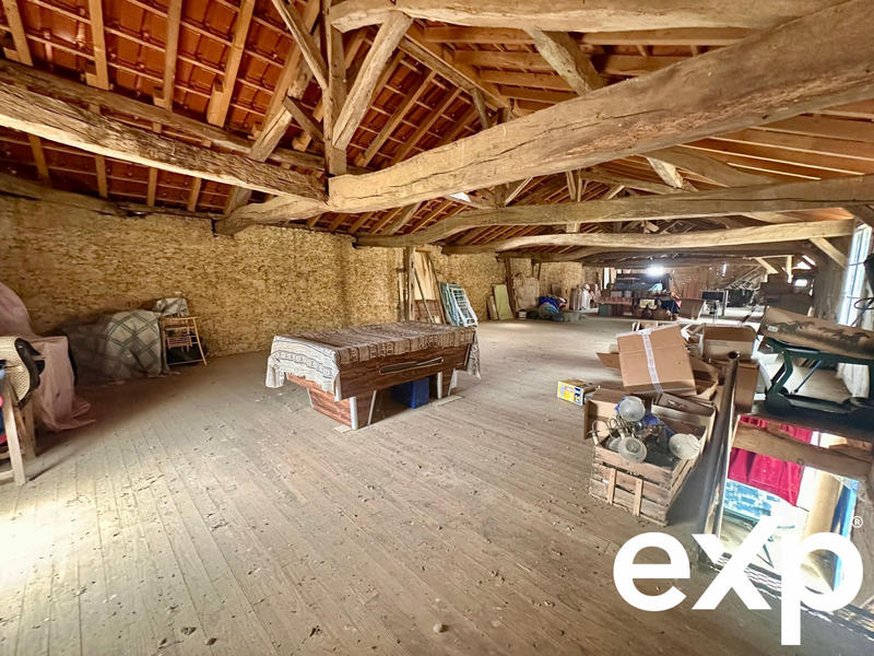 Maison - 375 m² - 17 pièces