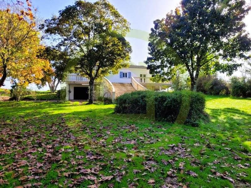 Maison - 165 m² - 5 pièces