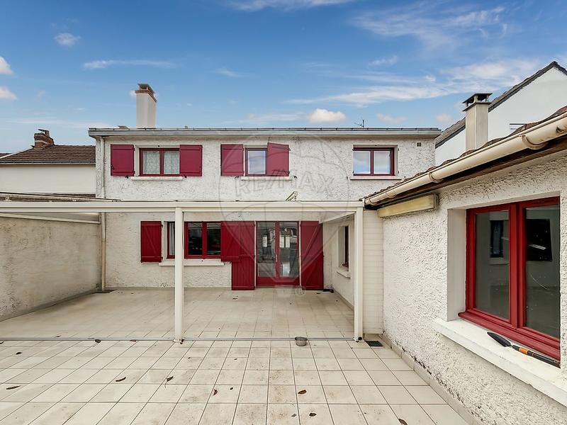 Maison - 161 m² - 5 pièces