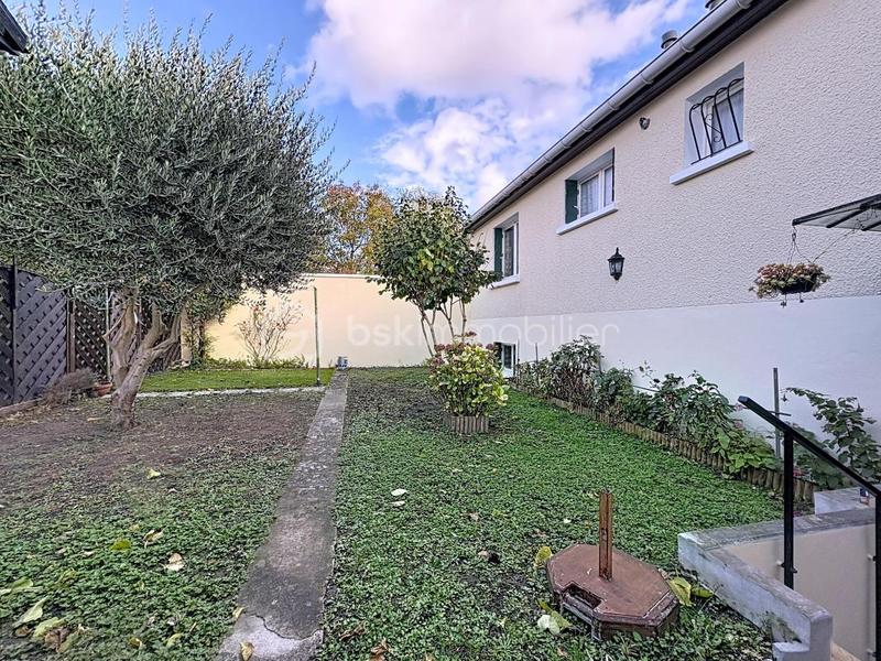 Maison - 120 m² - 3 pièces