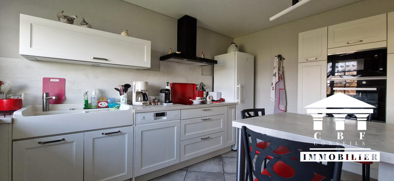 Maison - 153 m² - 8 pièces