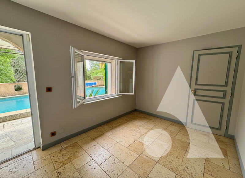 Maison - 148 m² - 4 pièces