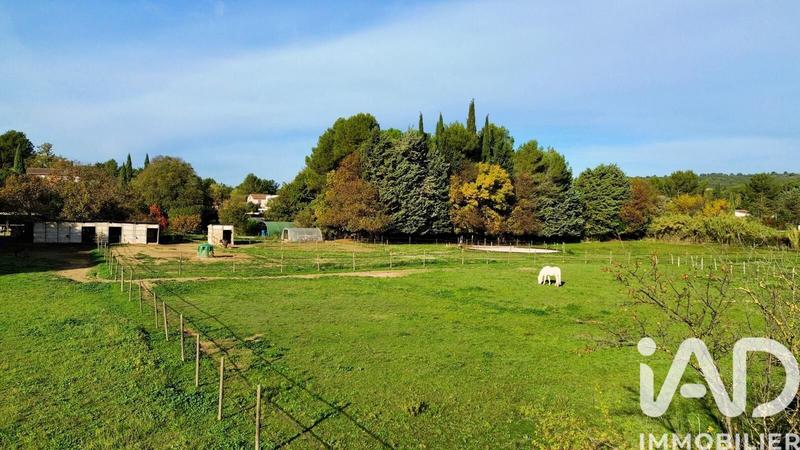 Maison - 333 m² - 5 pièces