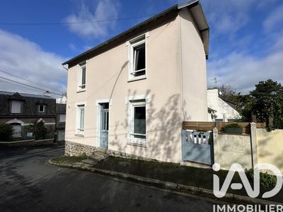 Maison - 87 m² - 5 pièces