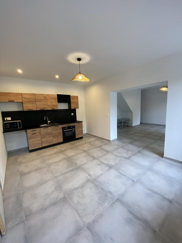 Maison - 102 m² - 6 pièces