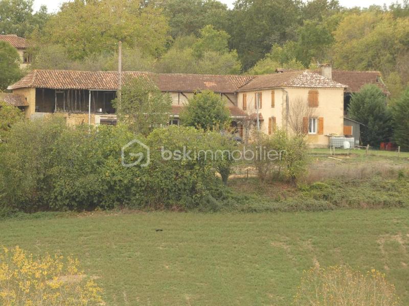 Maison ancienne - 201 m² - 6 pièces