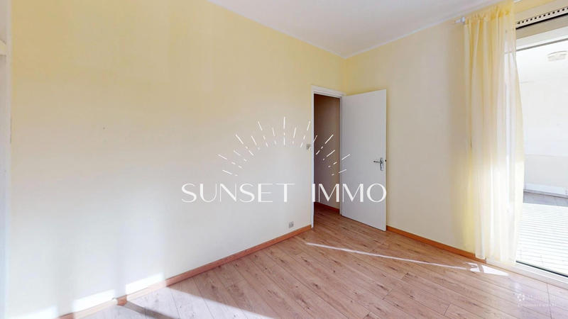 Appartement - 77 m² - 4 pièces