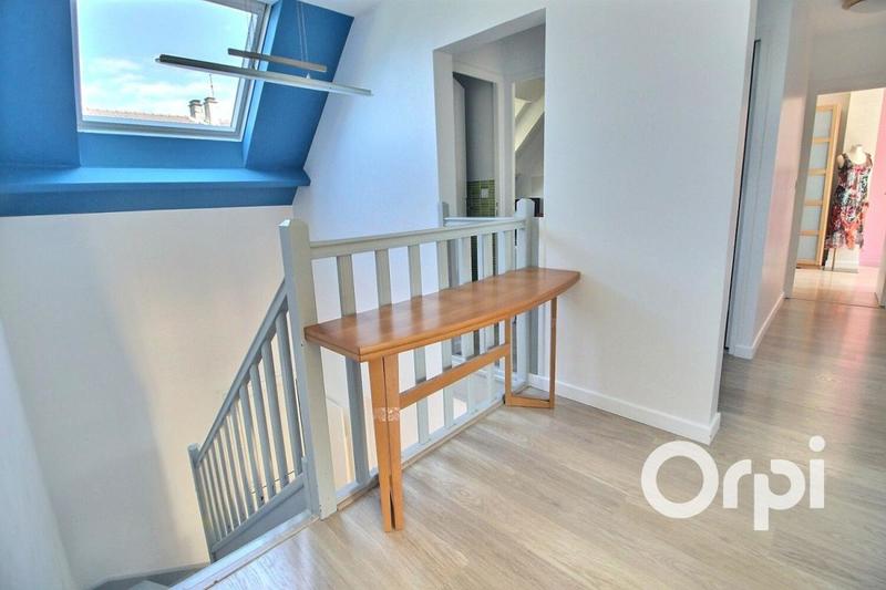 Maison - 137 m² - 6 pièces