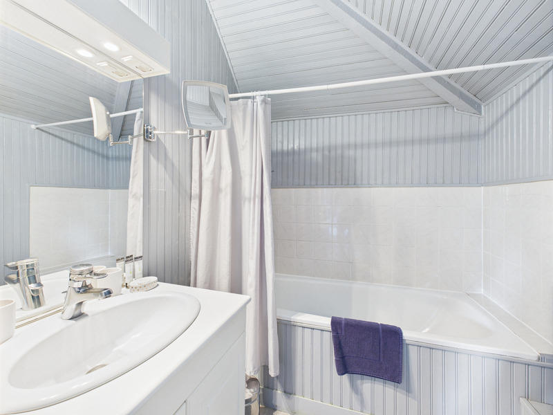 Maison - 230 m² - 7 pièces