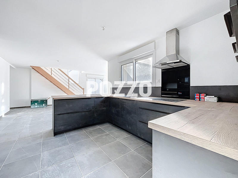 Maison - 144 m² - 6 pièces