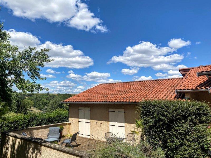 Maison - 200 m² - 6 pièces