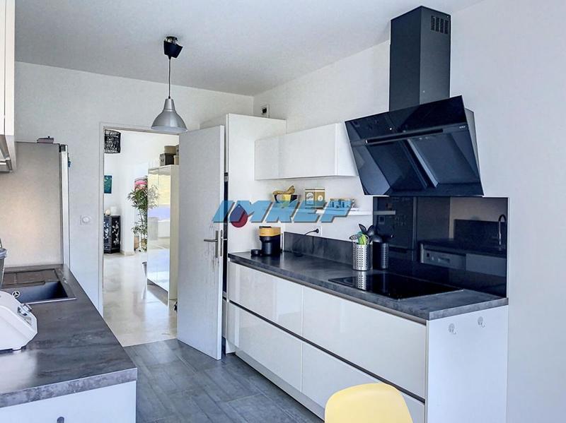 Appartement - 121 m² - 5 pièces