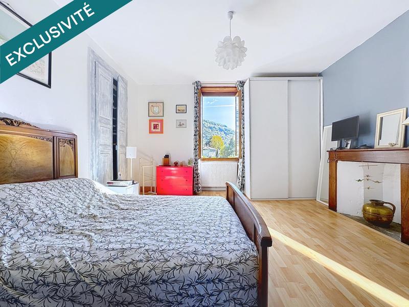 Maison - 138 m² - 8 pièces