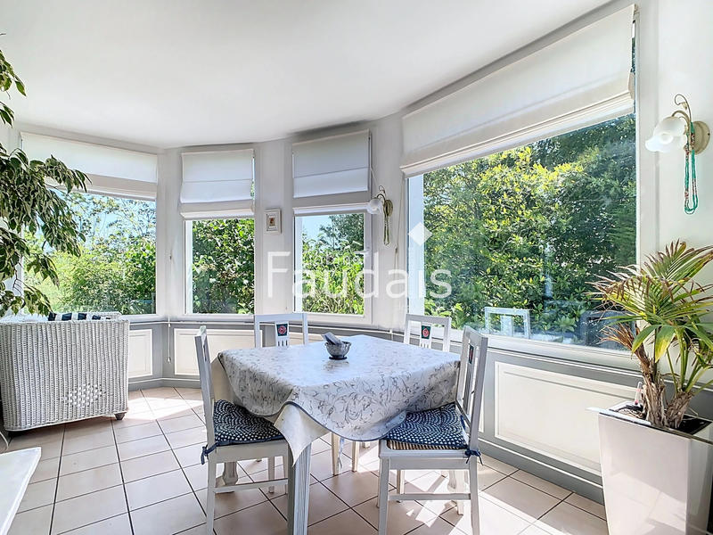 Maison - 115 m² - 8 pièces