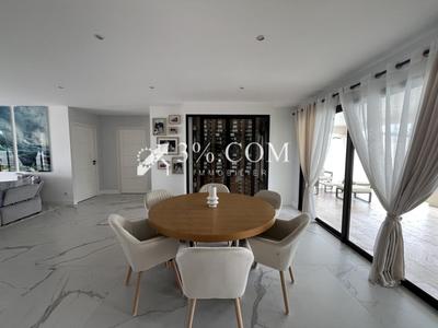 Villa - 185 m² - 6 pièces