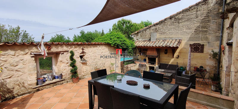 Maison - 255 m² - 8 pièces