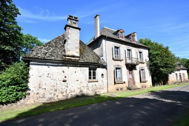 Maison ancienne - 185 m² - 8 pièces