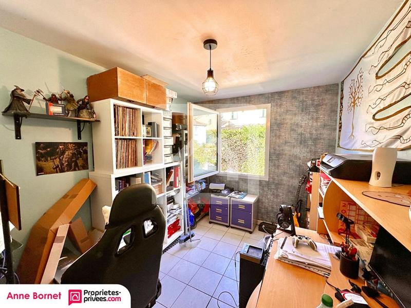 Maison - 97 m² - 5 pièces