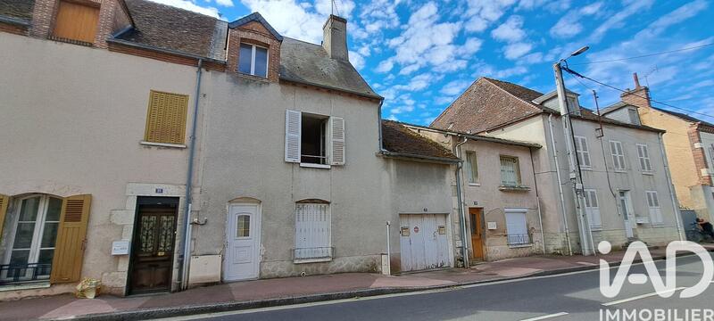 Maison de ville - 207 m² - 9 pièces