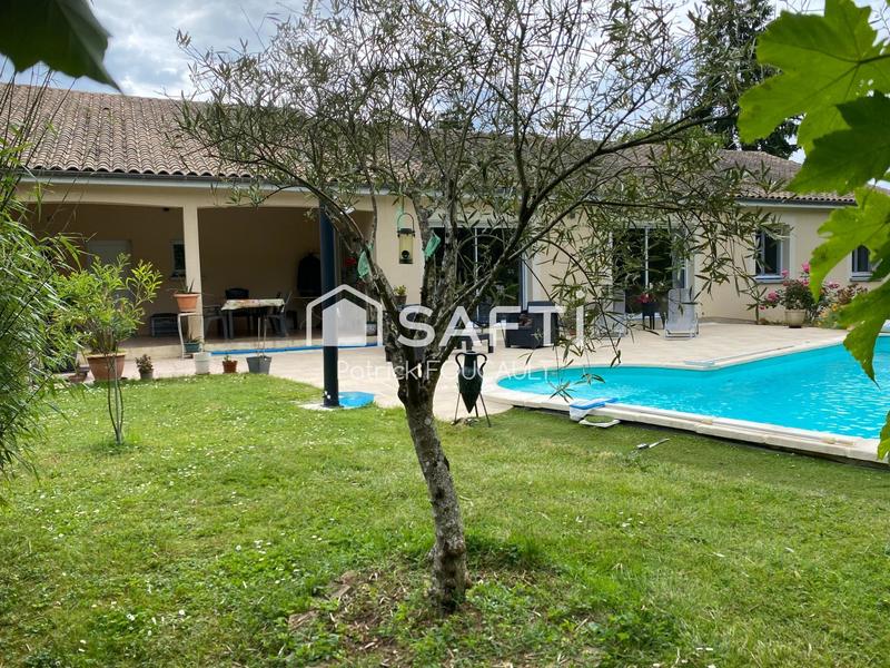 Maison - 137 m² - 7 pièces