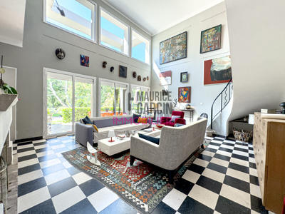 Maison - 196 m² - 6 pièces