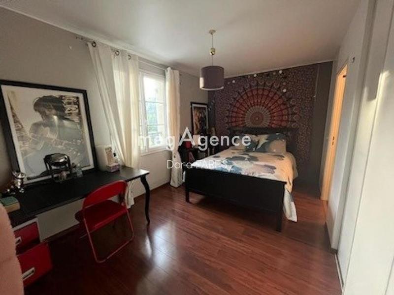 Maison - 141 m² - 6 pièces