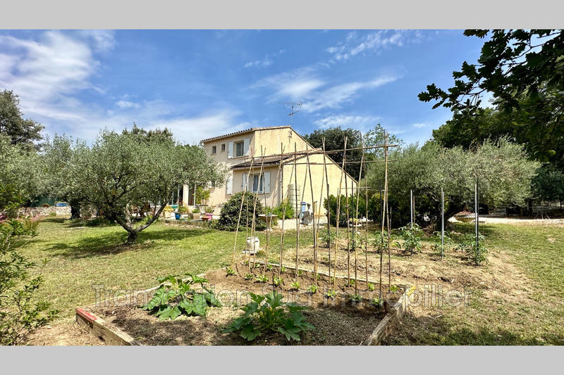 Maison - 121 m² - 8 pièces