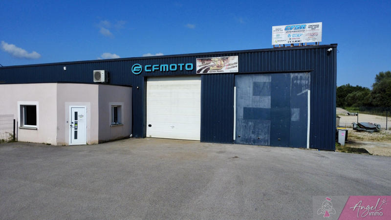 Local d'activités - 400 m² - 2 pièces