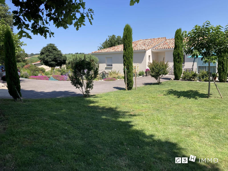 Maison - 165 m² - 5 pièces