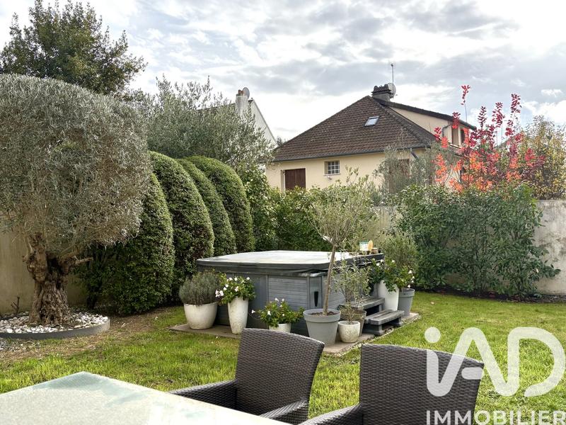 Maison - 144 m² - 6 pièces