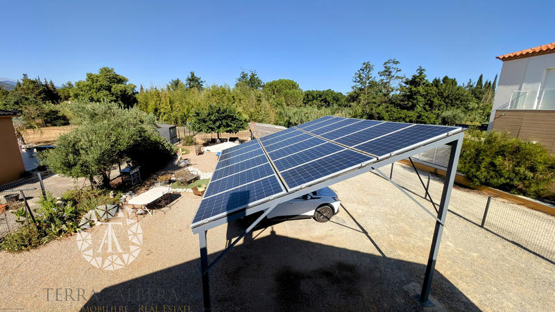 Villa - 100 m² - 5 pièces