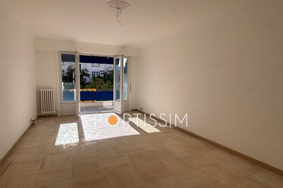 Appartement - 82 m² - 3 pièces