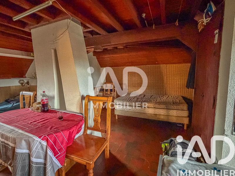 Maison - 198 m² - 6 pièces