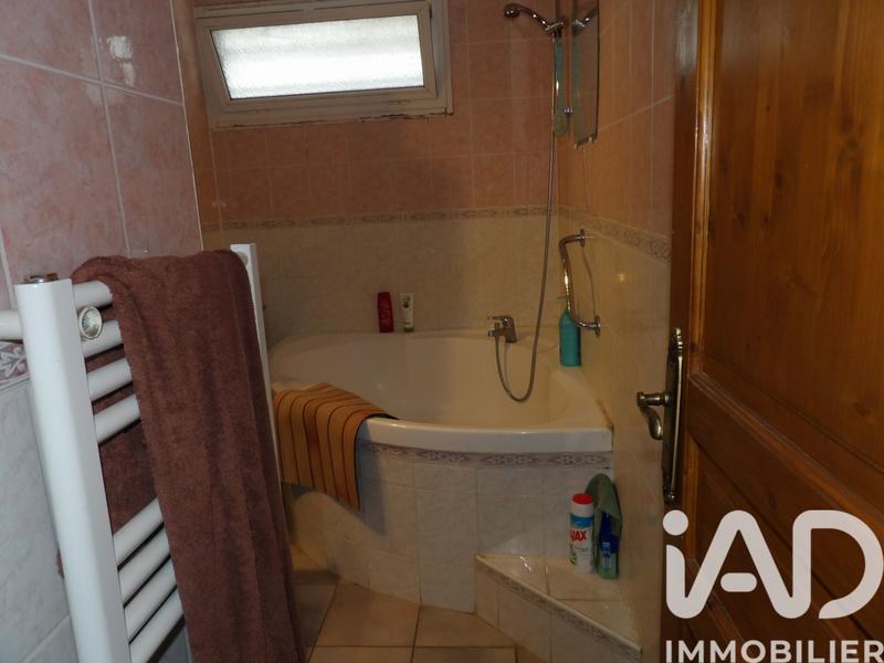 Maison - 102 m² - 4 pièces