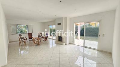 Pavillon - 177 m² - 6 pièces