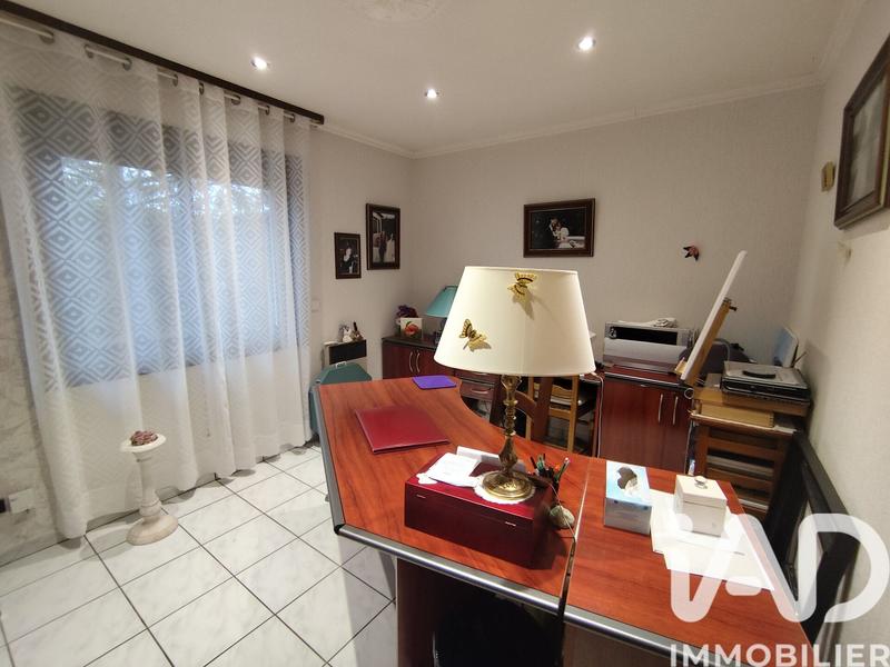 Maison - 186 m² - 5 pièces