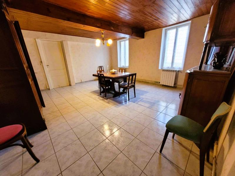 Maison - 183 m² - 4 pièces