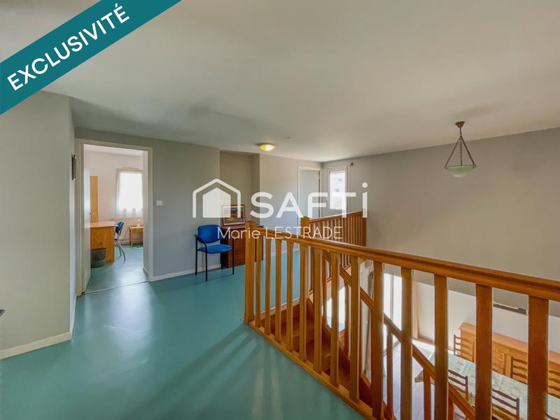 Maison - 282 m² - 10 pièces