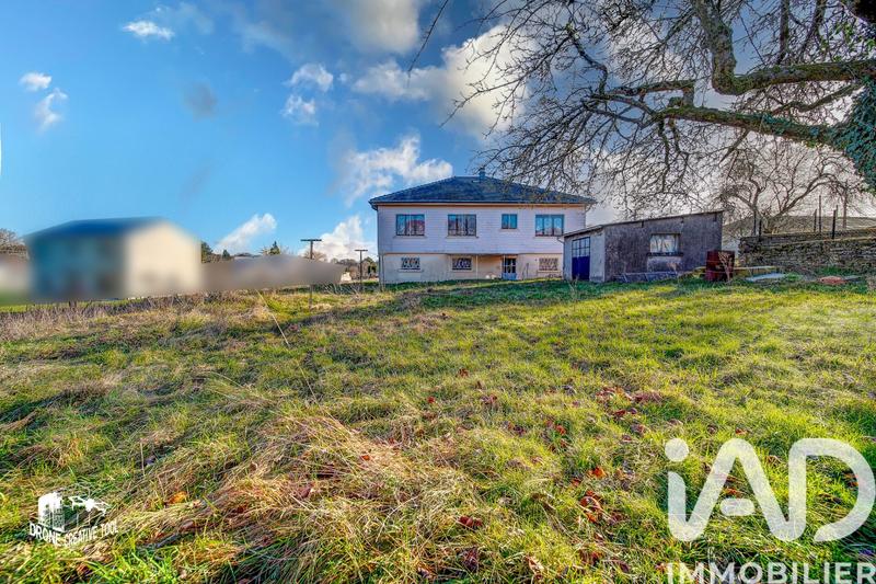 Maison - 93 m² - 5 pièces