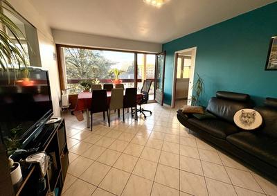 Appartement - 77 m² - 4 pièces