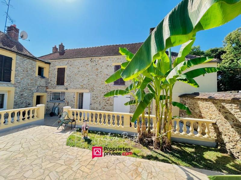 Maison - 300 m² - 11 pièces