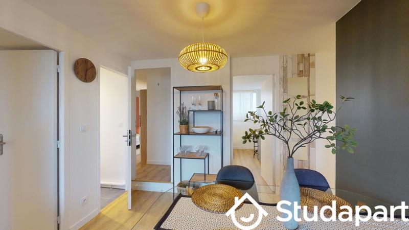 Chambre - 10 m² - 1 pièce